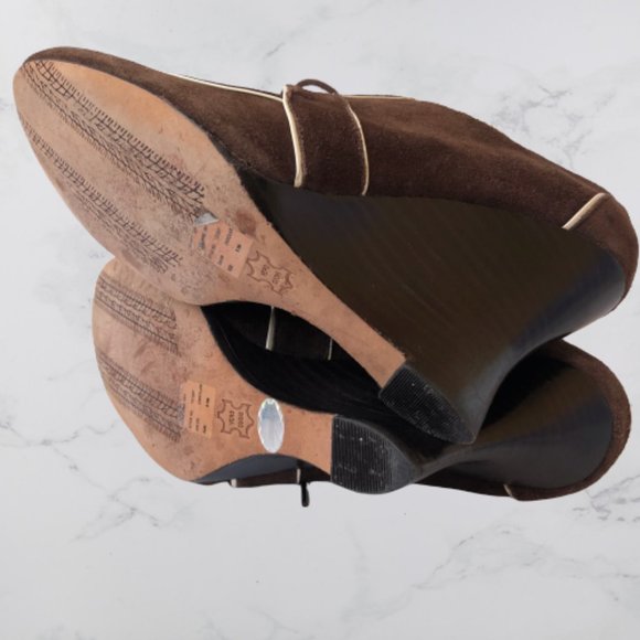 NASCAR Official Shoe Brown Suede Wedge Lace-Up - Picture 8 of 13